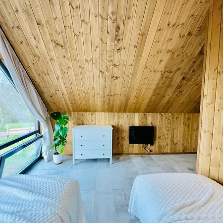 Z Widokiem Na Sowe *