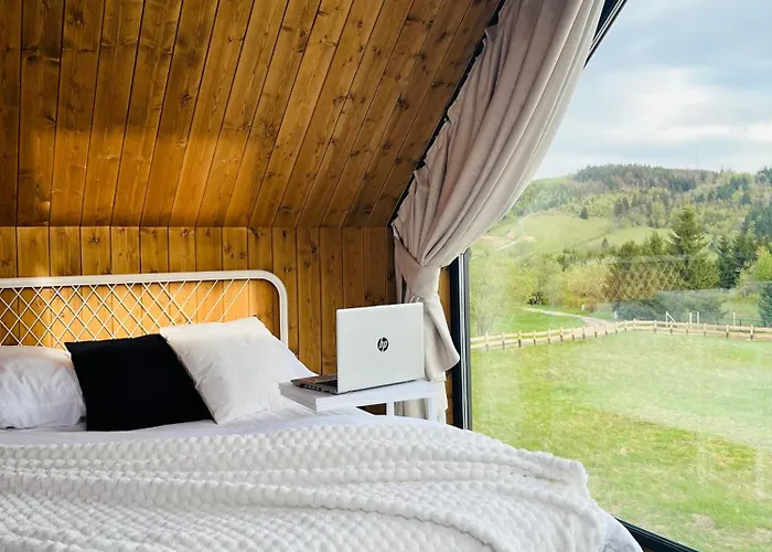 Z Widokiem Na Sowe Sierpnica